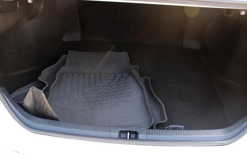 Toyota Camry LE Auto (Natl) 2023
