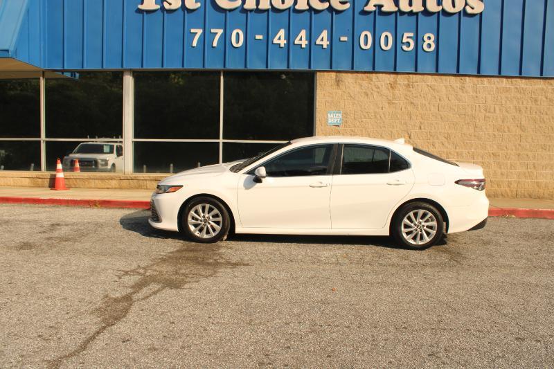 Toyota Camry LE Auto (Natl) 2023