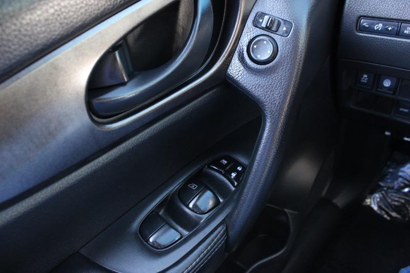 Nissan Rogue Sport FWD S 2020