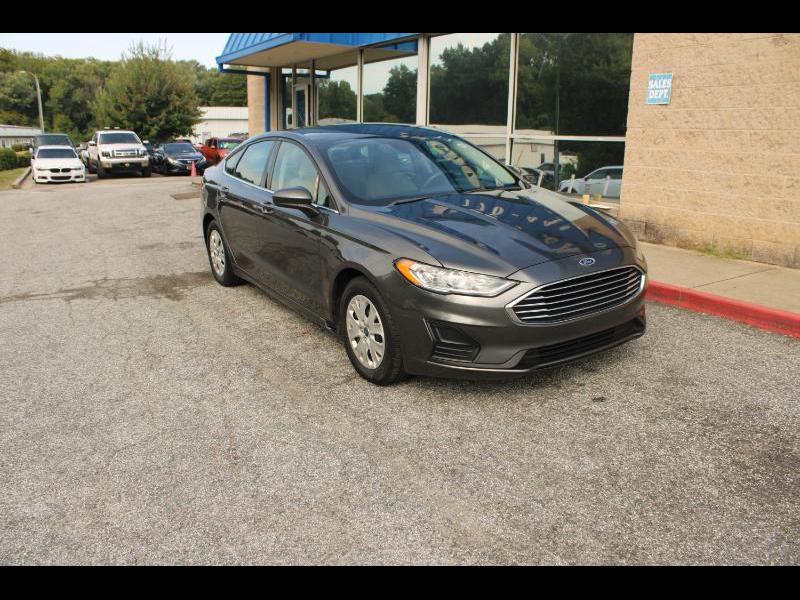 Ford Fusion S FWD 2019