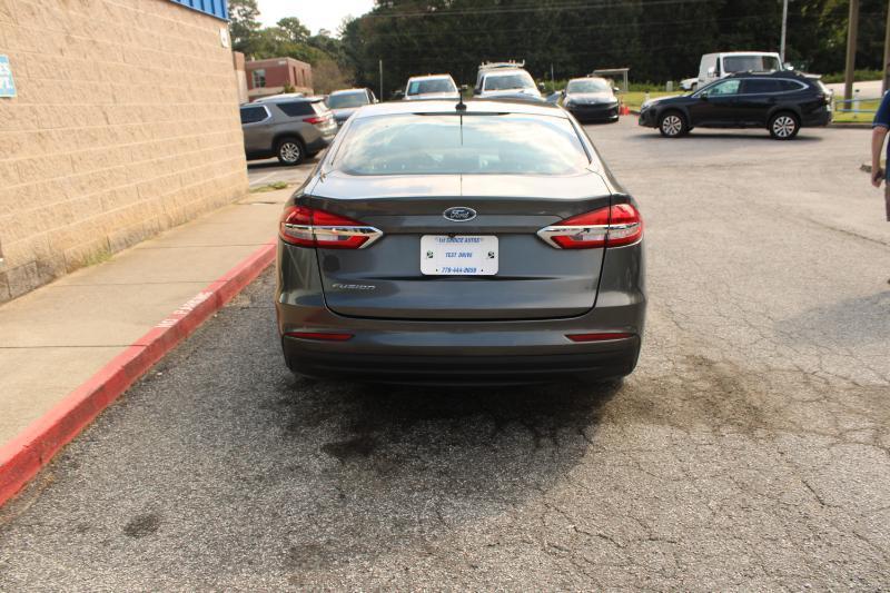 Ford Fusion S FWD 2019