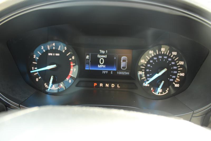 Ford Fusion S FWD 2019