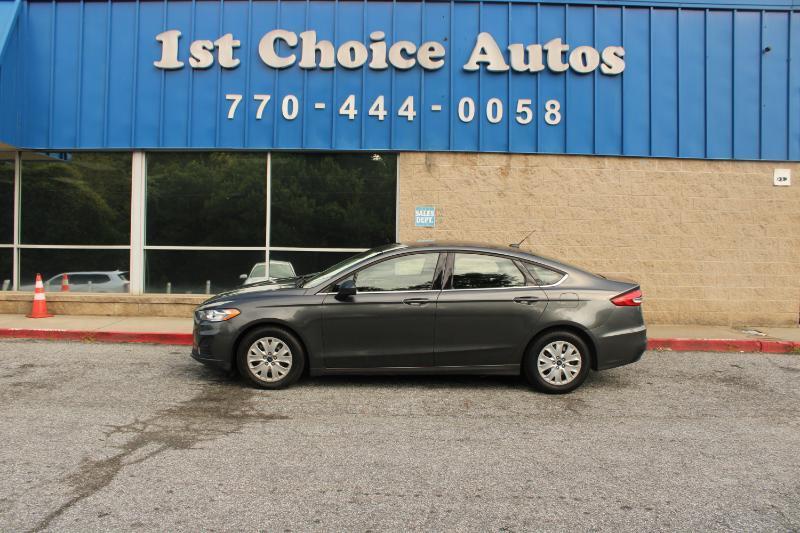 Ford Fusion S FWD 2019