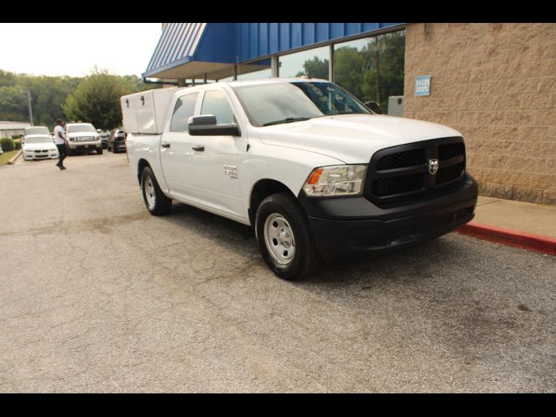 RAM 1500 Classic Tradesman 4x4 Crew Cab 5'7" Box 2022