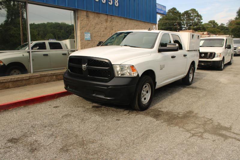 RAM 1500 Classic Tradesman 4x4 Crew Cab 5'7" Box 2022
