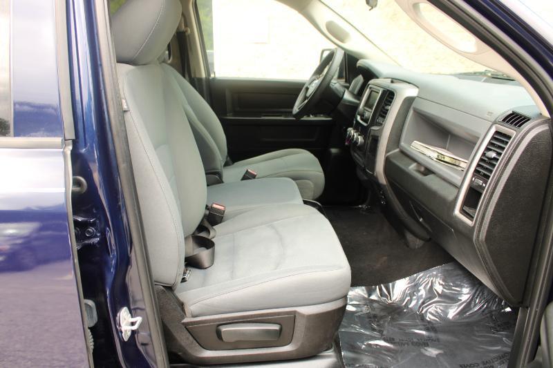 RAM 1500 Classic Tradesman 4x2 Crew Cab 5'7" Box 2019