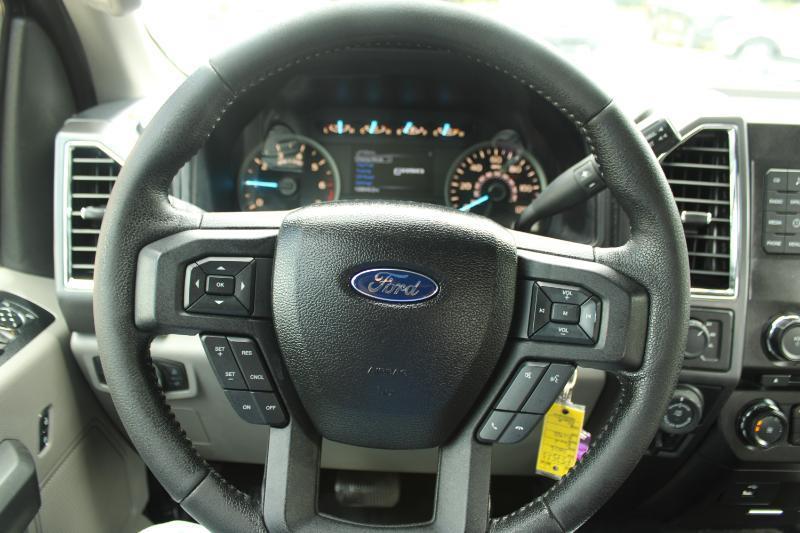 Ford F-150 4WD SuperCab 145" Lariat 2016