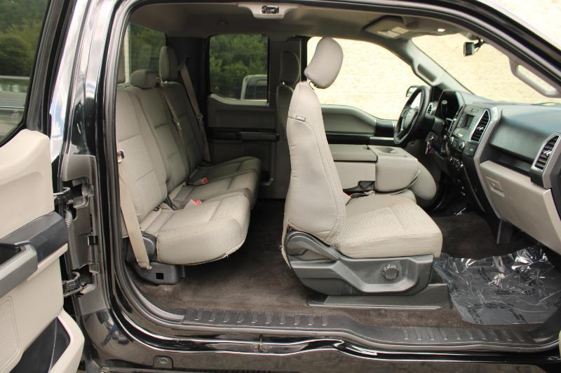 Ford F-150 4WD SuperCab 145" Lariat 2016