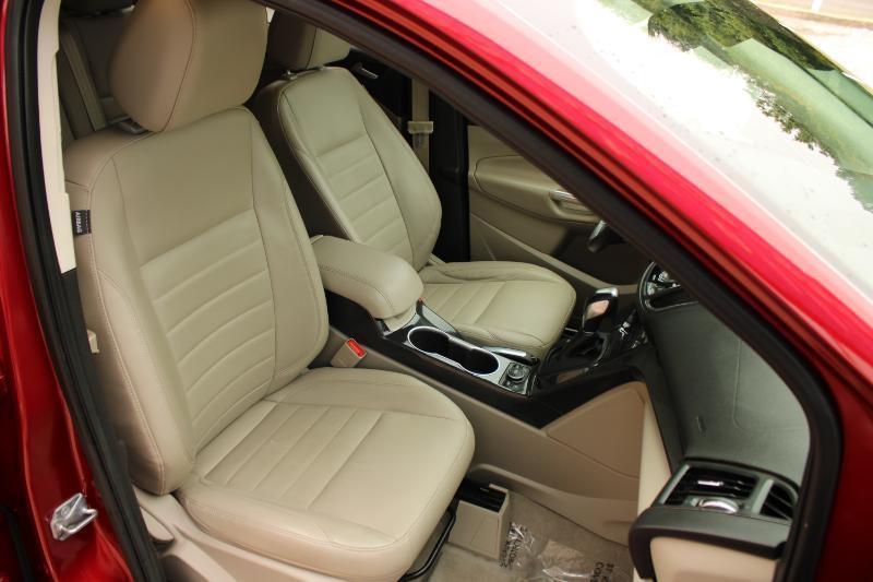 Ford Escape FWD 4dr Titanium 2014