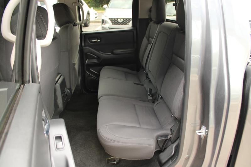 Nissan Frontier Crew Cab 4x4 SV Auto 2023