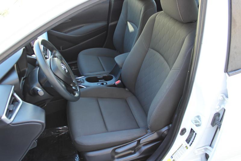 Toyota Corolla LE CVT (Natl) 2024