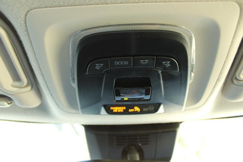 Toyota Corolla LE CVT (Natl) 2024