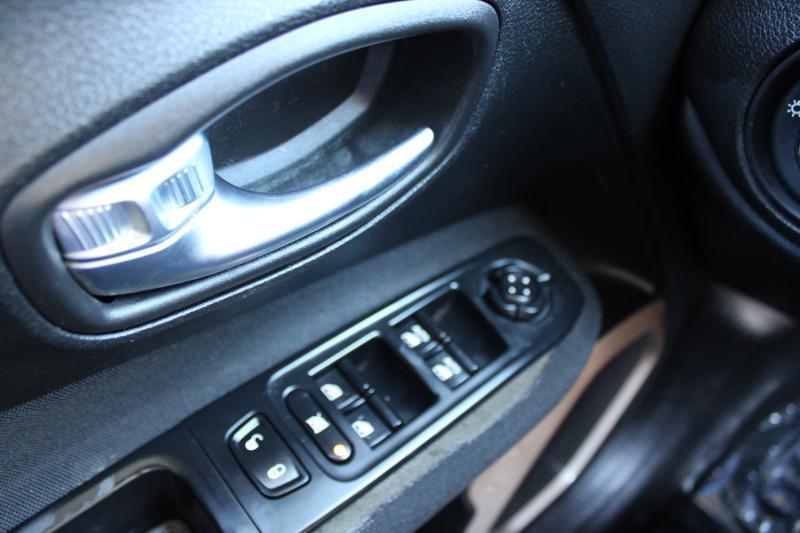 Jeep Renegade FWD 4dr Latitude 2016