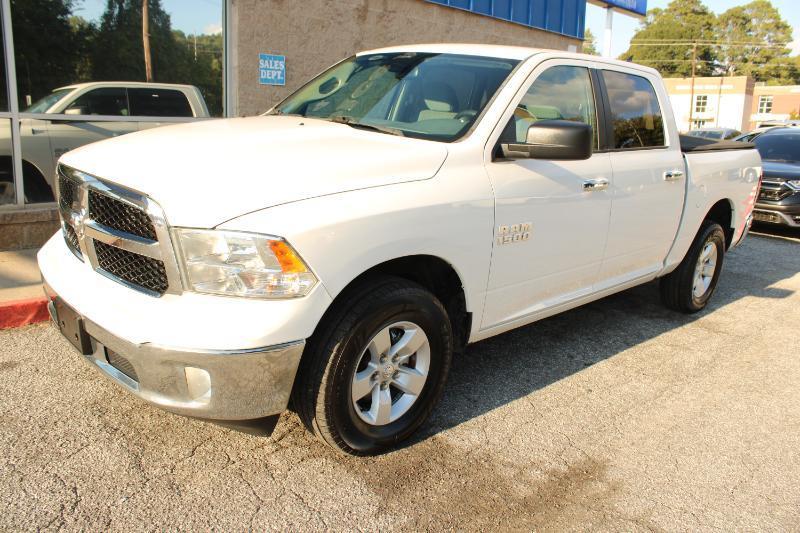 RAM 1500 SLT 4x4 Crew Cab 5'7" Box 2017
