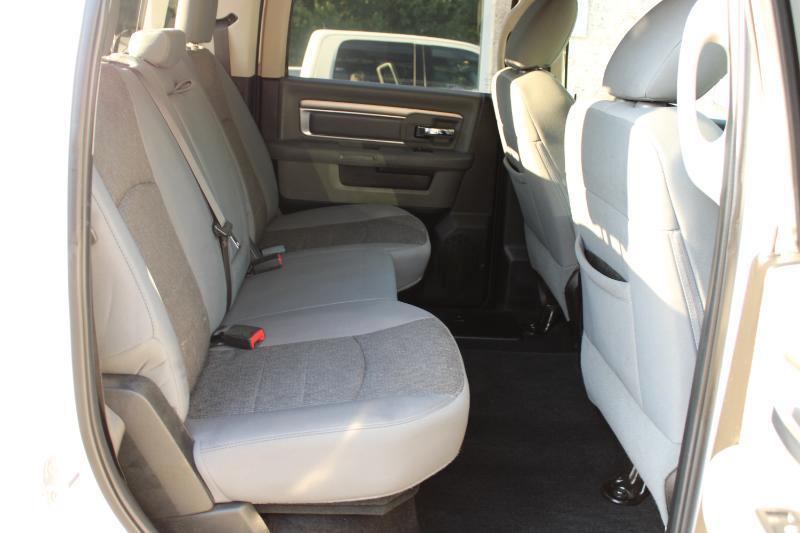 RAM 1500 SLT 4x4 Crew Cab 5'7" Box 2017