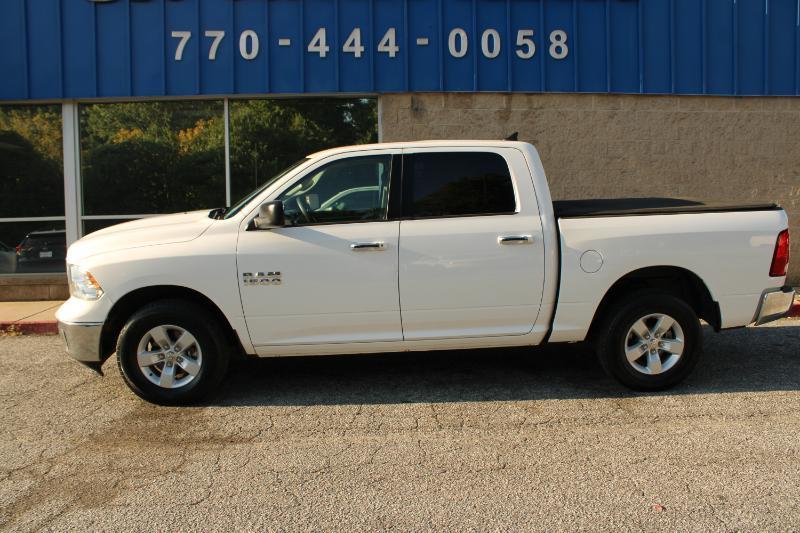 RAM 1500 SLT 4x4 Crew Cab 5'7" Box 2017