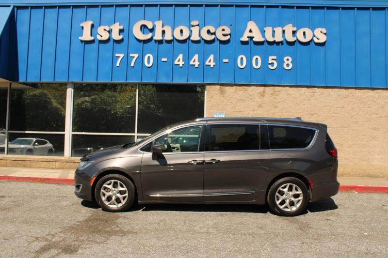 Chrysler Pacifica Touring-L Plus FWD 2017