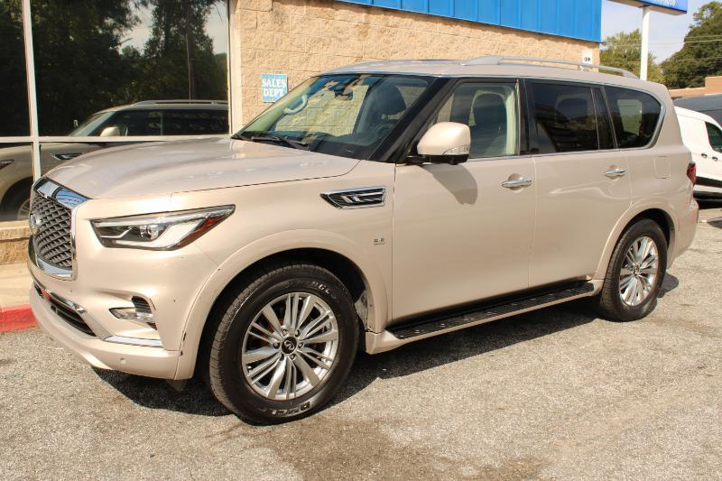 Infiniti QX80 LUXE AWD 2019