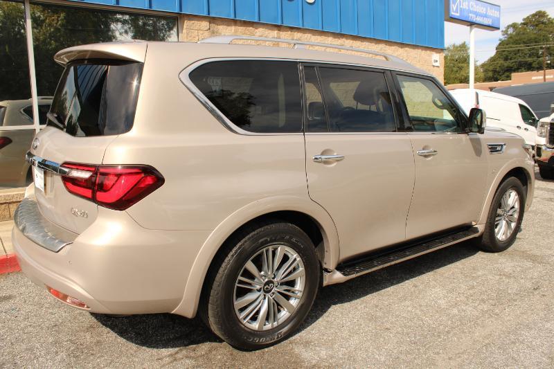 Infiniti QX80 LUXE AWD 2019