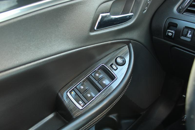 Chevrolet Impala 4dr Sdn LT w/1LT 2020