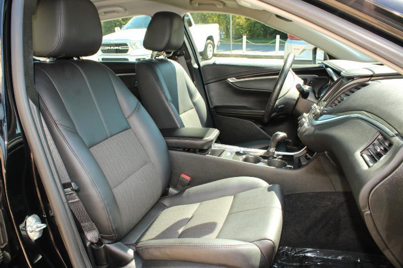Chevrolet Impala 4dr Sdn LT w/1LT 2020