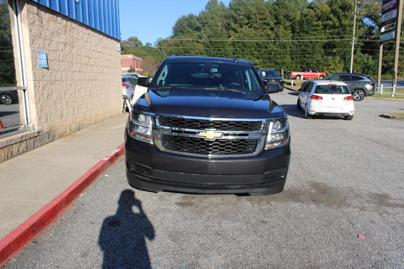 Chevrolet Tahoe photo 2