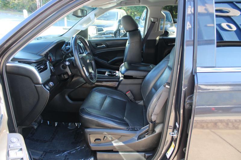 Chevrolet Tahoe photo 11