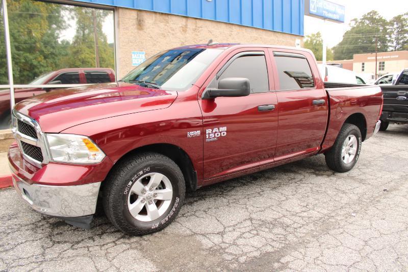 RAM 1500 Classic Tradesman 4x2 Crew Cab 5'7" Box 2022
