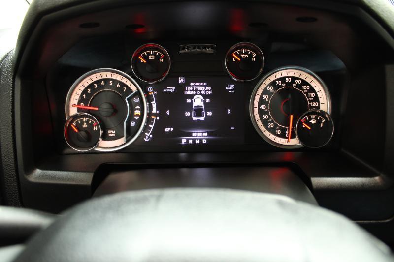 RAM 1500 Classic Tradesman 4x2 Crew Cab 5'7" Box 2022