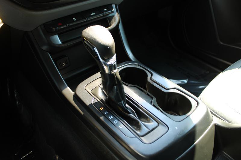 Chevrolet Colorado photo 18