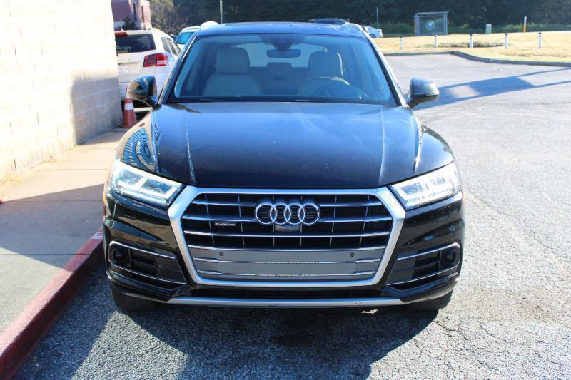 Audi Q5 photo 2