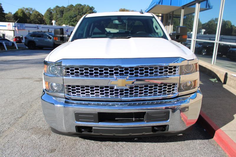Chevrolet Silverado HD photo 2