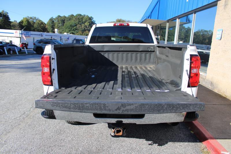Chevrolet Silverado HD photo 7