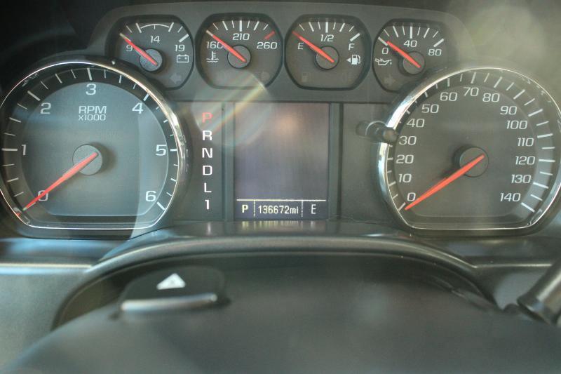 Chevrolet Silverado HD photo 11