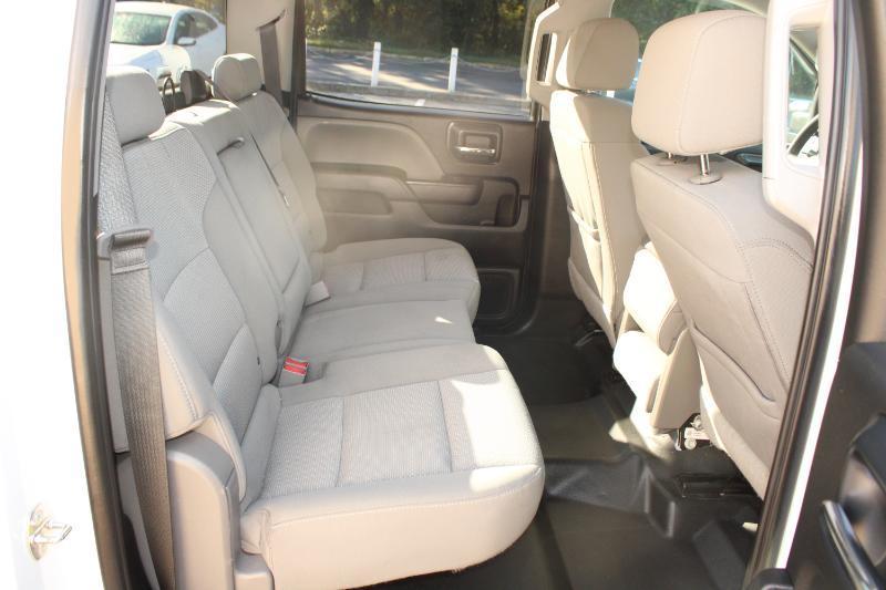 Chevrolet Silverado HD photo 15