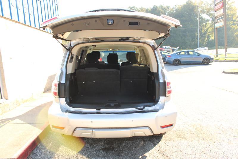 Nissan Armada 4x2 SV 2017
