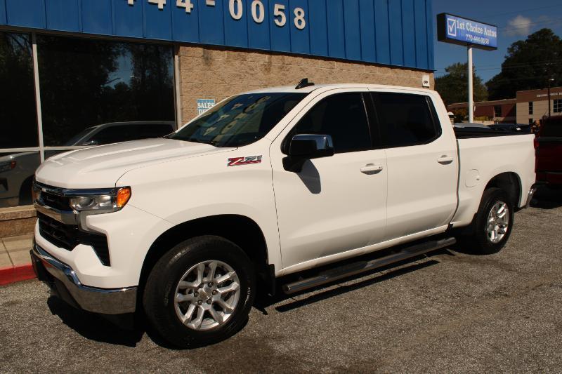 Chevrolet Silverado 1500 4WD Crew Cab 147" LT w/1LT 2023