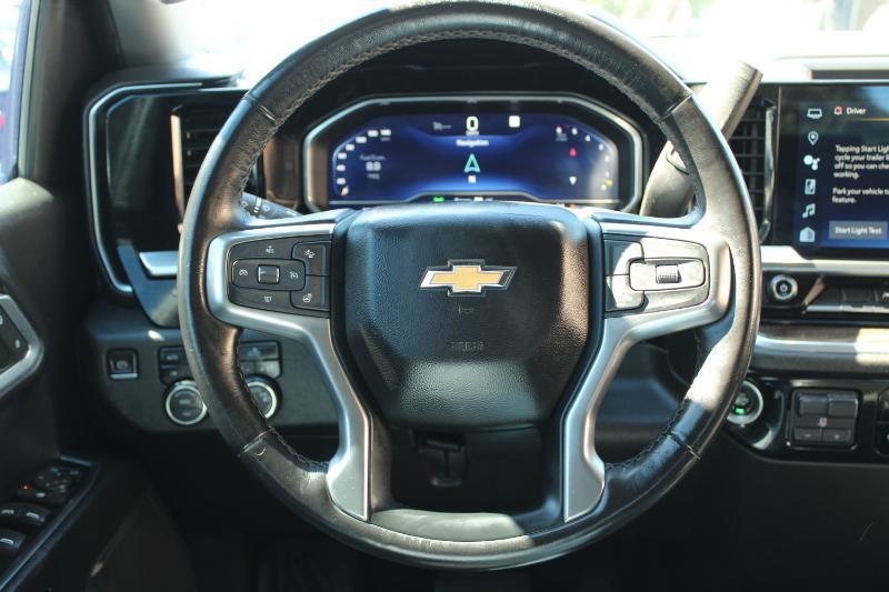 Chevrolet Silverado 1500 4WD Crew Cab 147" LT w/1LT 2023