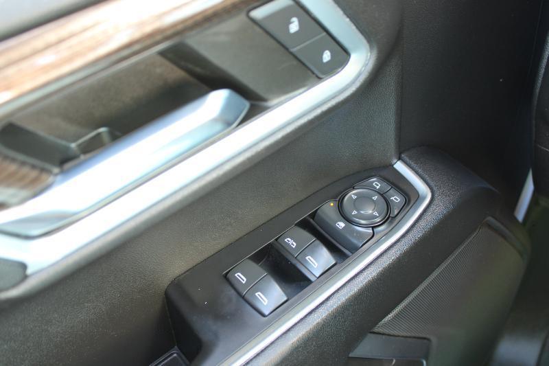Chevrolet Silverado 1500 4WD Crew Cab 147" LT w/1LT 2023