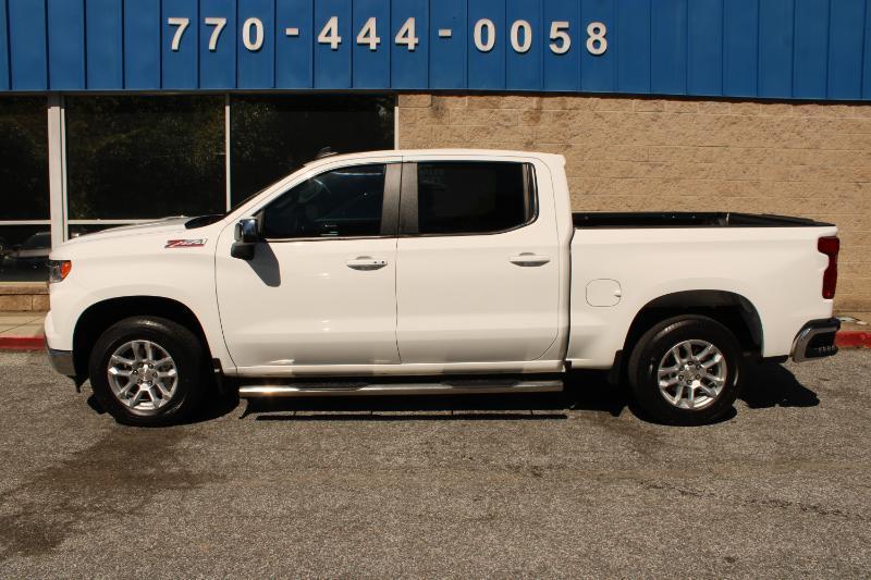 Chevrolet Silverado 1500 4WD Crew Cab 147" LT w/1LT 2023