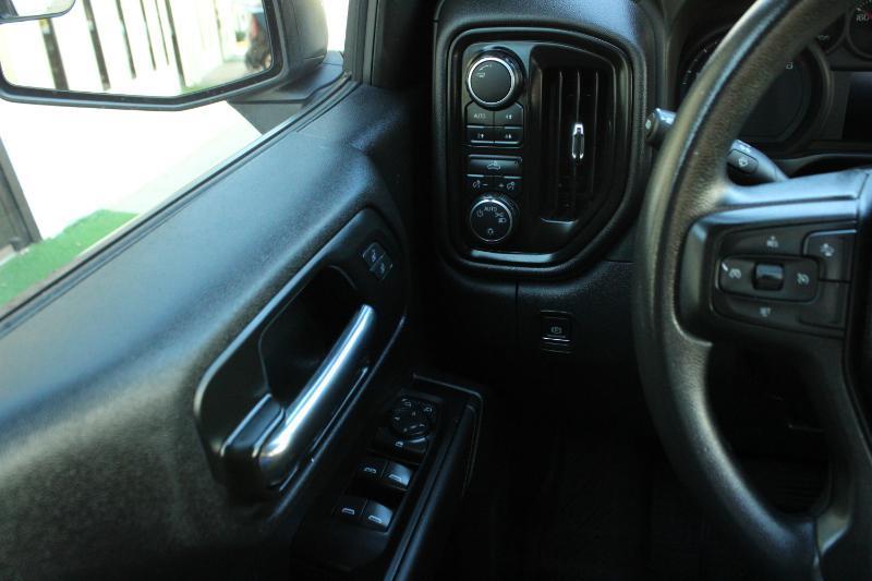 Chevrolet Silverado 1500 4WD Crew Cab 147" Custom Trail Boss 2022