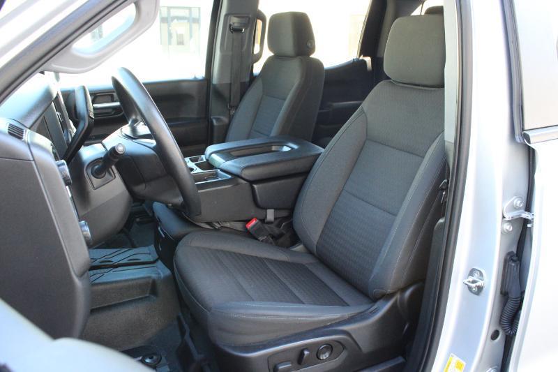 Chevrolet Silverado 1500 4WD Crew Cab 147" Custom Trail Boss 2022