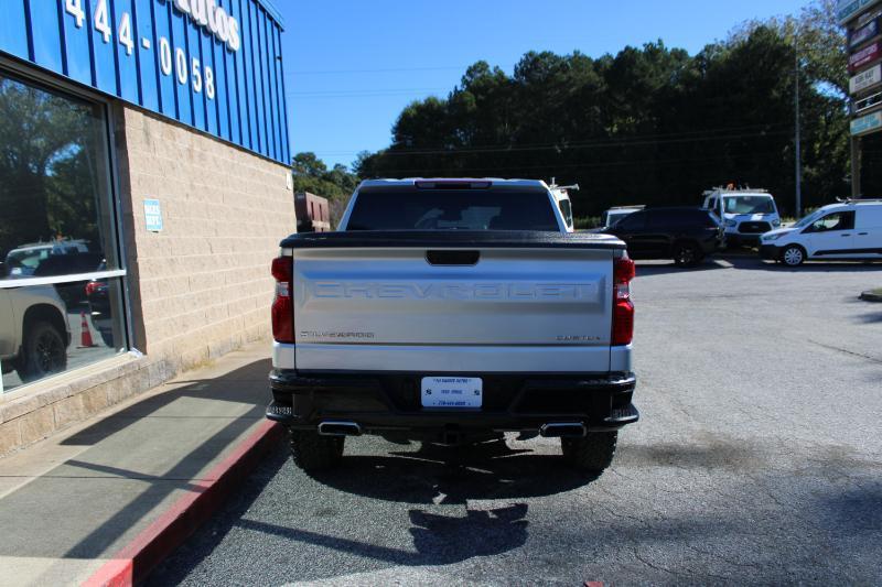 Chevrolet Silverado 1500 4WD Crew Cab 147" Custom Trail Boss 2022