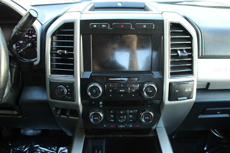 Ford Super Duty F-250 SRW Lariat 4WD Crew Cab 8' Box 2020
