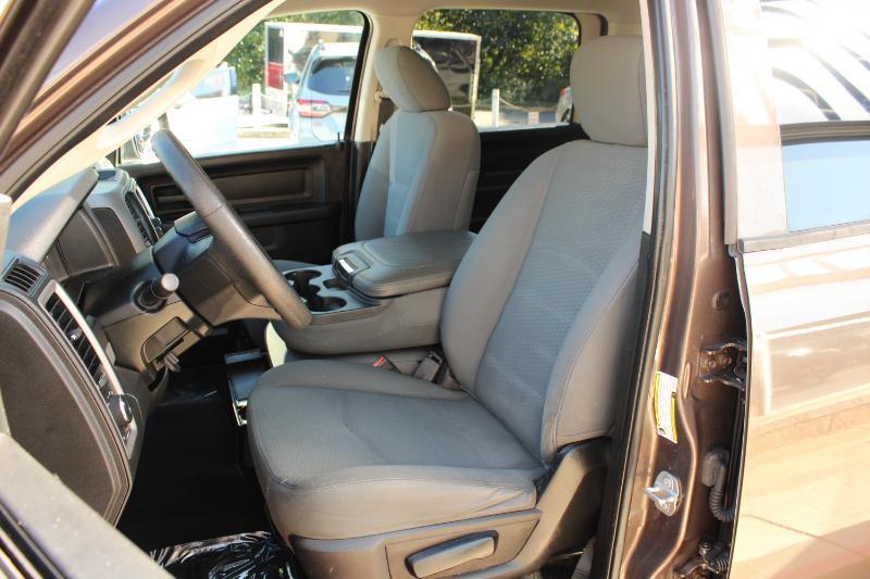 RAM 1500 Classic Tradesman 4x2 Crew Cab 5'7" Box 2019