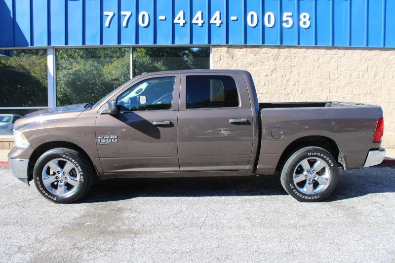 RAM 1500 Classic Tradesman 4x2 Crew Cab 5'7" Box 2019