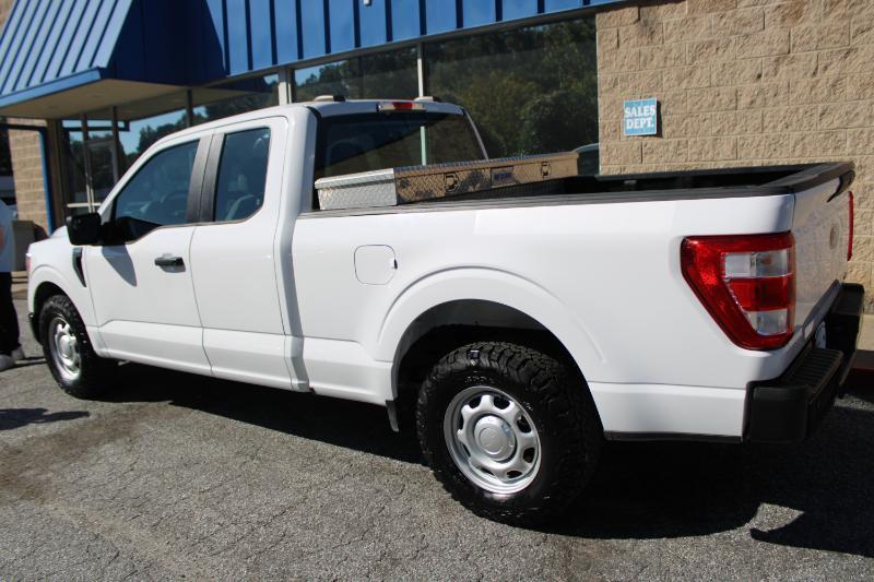 Ford F-150 XL 2WD SuperCab 8' Box 2021
