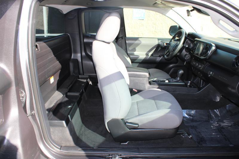 Toyota Tacoma SR Access Cab 6' Bed I4 4x2 AT (Natl) 2018