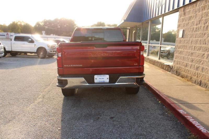 Chevrolet Silverado photo 4