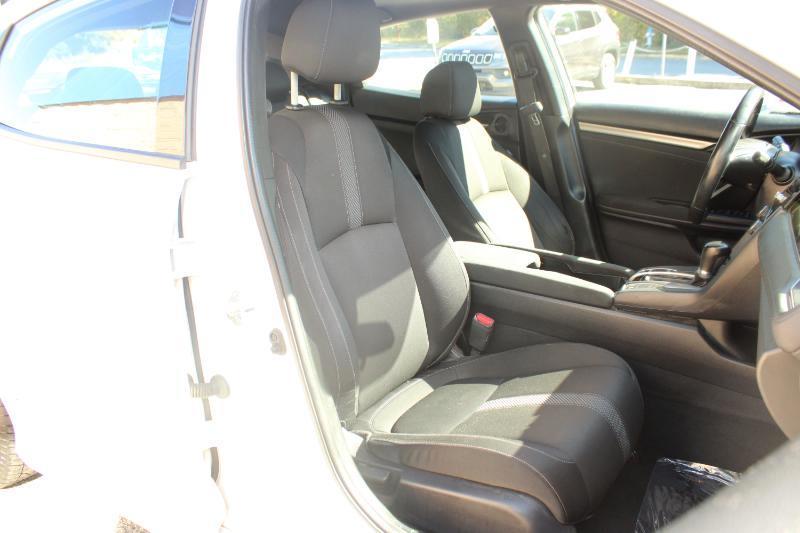 Honda Civic Hatchback EX CVT 2020